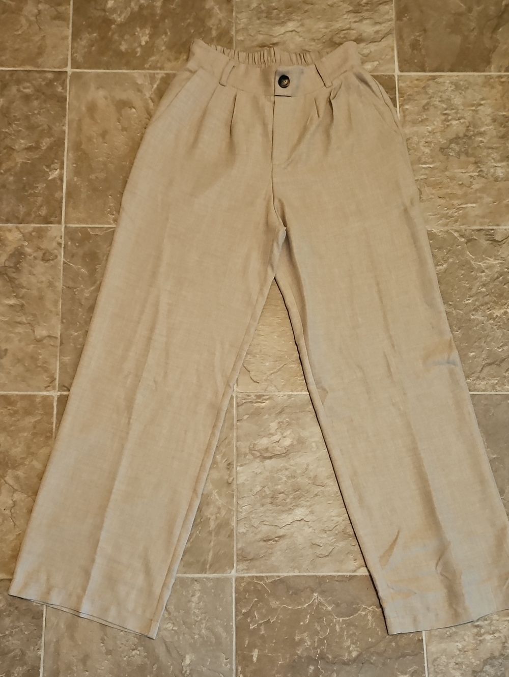 Women's High-Waist Relaxed Chinos in Light Tan